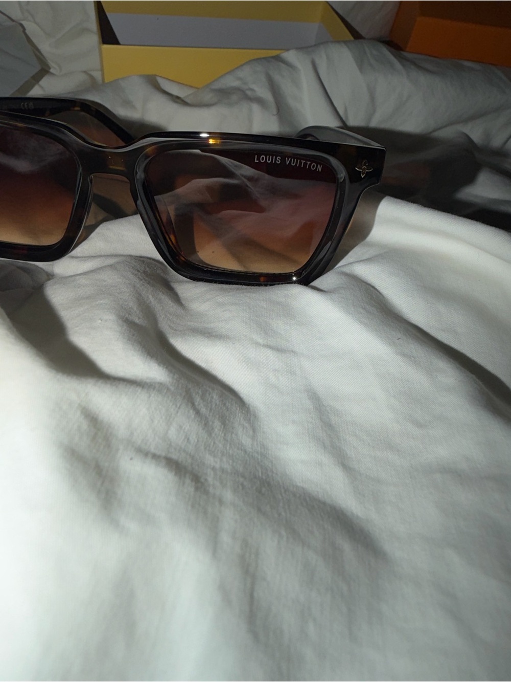 Louis Vuitton Men’s Tortoiseshell Frame with Brown Gradient Lenses Sunglasses